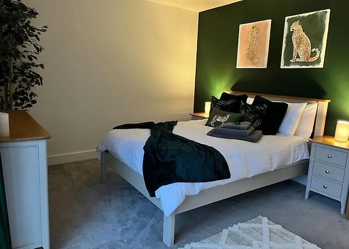 Comfy Modern Apt - Sleeps 4
