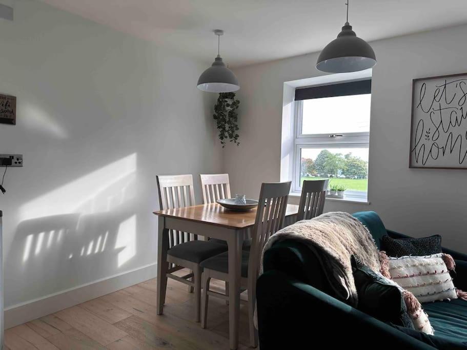 Comfy Modern - Sleeps 4 * Uppingham